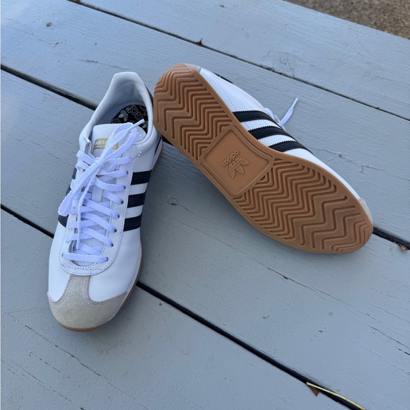 Adidas Men’s Sneakers – Size 10 – - Picture 10 of 12